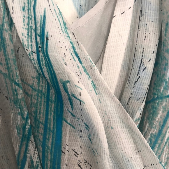 Poleci Silk Dress - Picture 4 of 4